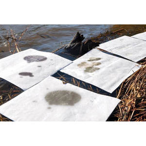 Tissu absorbant Airbank 41x46cm pour huiles et hydrocarbures (100/200 pcs) - Product Image 3