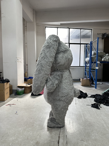 Cartone animato Anime divertente peloso grigio gonfiabile coniglietto mascotte <span class=keywords><strong>Costume</strong></span> Cosplay parate e festa <span class=keywords><strong>di</strong></span> Halloween <span class=keywords><strong>coniglio</strong></span> <span class=keywords><strong>Costume</strong></span> con grande fiocco - Product Image 4