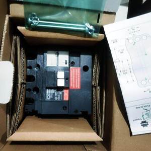 Sch Neider LV429212 VIGIME 3P 200-440 <span class=keywords><strong>CA</strong></span> 0.3A - Product Image 2