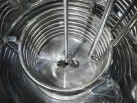 Pompe de mélange, de congélation et de filtration de parfum YETO 200L, ligne de production mobile d'huiles essentielles et de parfums liquides