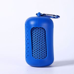 Serviette de sport rafraîchissante pour la gym, séchage rapide, avec logo et étui de rangement en silicone - Product Image 4