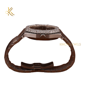 Reloj de diamantes de moissanita con acabado de lujo con esfera dorada y banda plateada con artesanía elegante para entusiastas del estilo - Product Image 4