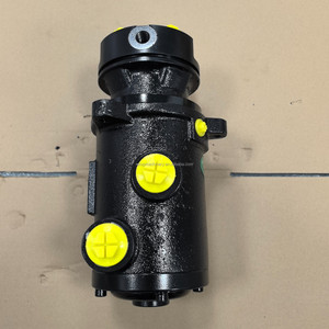 YN55V00037F1ข้อต่อหมุนตรงกลางทนทานสำหรับชิ้นส่วนเครื่องยนต์ SK210-6 SK200-6 - Product Image 2