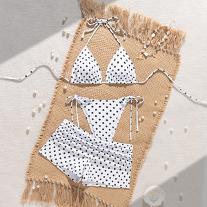 Ensemble bikini 3 pièces à pois pour femmes, haut de bikini triangulaire à nouer sur le côté, bas de bikini avec short froncé, maillot de bain de plage - Product Image 6