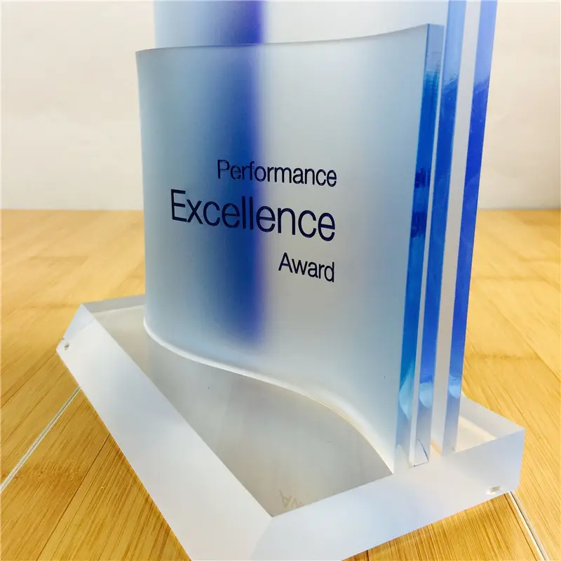 Premi acrilici all'ingrosso nuovo Design trofeo di cristallo regalo aziendale medaglia di placca acrilica