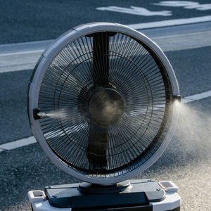 Ventilateur brumisateur rechargeable 22L, atomisation haute pression, 3 vitesses de vent, lumière LED, ventilateur d'extérieur alimenté par batterie - Product Image 1