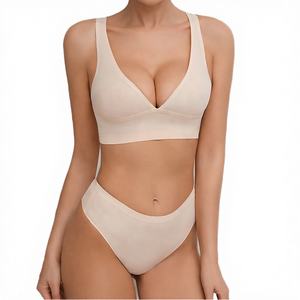 Conjunto de lencería Sharicca para mujer, bralette sin relleno, sin aros, sin costuras, sujetador liso para uso diario, conjunto de tanga, sujetador escotado color nude y bragas. - Product Image 2