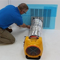 Film de protection bleu brillant en PE de 20 cm facile à déchirer pour le nettoyage des conduits avec ruban adhésif d'étanchéité à l'air