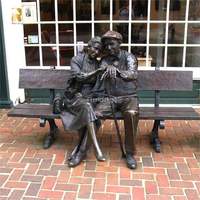 Statue de couple âgé en bronze grandeur nature assis sur un banc, design personnalisé, décoration extérieure, en vente