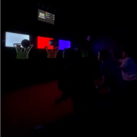 Vente en gros : Panier de basket lumineux interactif coloré avec jeu de lumières et tableau de scores