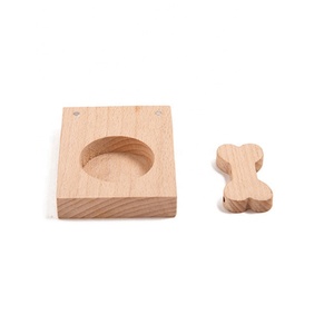 Base de soporte de comida <span class=keywords><strong>para</strong></span> <span class=keywords><strong>perros</strong></span> y gatos de madera maciza de haya, juguete Molar de madera Natural <span class=keywords><strong>para</strong></span> mascotas - Product Image 6
