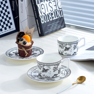 ชุดแก้วกาแฟเซรามิกลมขนาดเล็กใส่ในฤดูร้อนจานรองถ้วยชา<span class=keywords><strong>กาแฟ</strong></span>ที่มีมูลค่าสูงจานชาม่วงคู่ที่สมบูรณ์แบบสำหรับใส่น้ำชายามบ่าย - Product Image 2