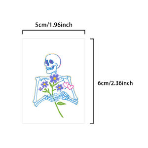 Tatuaggi colorati temporanei adesivi teschio e motivo floreale tatuaggi impermeabili adatti per viso, braccia e gambe - Product Image 5