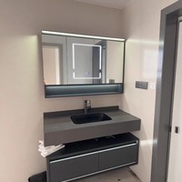 Meuble-lavabo de salle de bain moderne résistant à l'eau avec vasque en céramique monobloc, armoire miroir pliante style hôtel Feng Shui