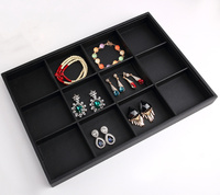 Bandeja de exhibición de joyería de cuero negro premium, multifuncional, para collares, anillos y medallas, ideal para exhibiciones.