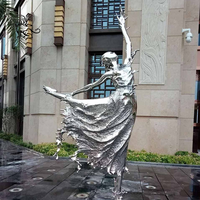 Sculpture de danseuse de ballet en acier inoxydable poli miroir, grande taille, sur mesure