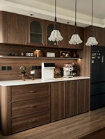 Buffet moderne, armoire de rangement en bois sur mesure avec éclairage LED et porte vitrée pour salle à manger