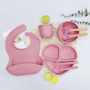 Ensemble d'alimentation pour bébé en silicone sans BPA, comprenant une fourchette, une cuillère et des bavoirs avec ventouse USSE pour les repas des enfants - Product Image 4
