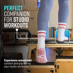 Chaussettes de yoga en coton tricotées pour femmes Bilu, antidérapantes, pour Pilates et Barre, personnalisables, vente en gros - Product Image 1