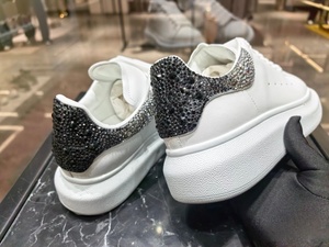 Chaussures décontractées de luxe 2026 au design élégant et ornées de pierres – Chaussures de marche tendance en cuir patchwork - Product Image 3