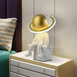 Mini lámparas de mesa bonitas para niños, decoración de barra de cabecera de Hotel, proyector de astronauta Led moderno, luz nocturna - Product Image 5
