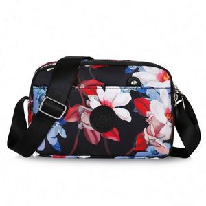 Sac à bandoulière pour femme en nylon Oxford imperméable, sac minimaliste à porter en bandoulière, sac de poitrine pour femme, vente chaude - Product Image 4
