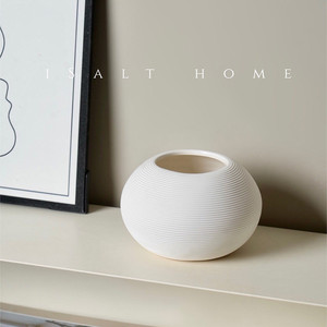 אור מודרני יוקרתי פשוט לבן תואם הכל אגרטל קטן קישוטי בית כלי פרחים קישוט אינסטגרם סִגְנוֹן מלאכת יד - Product Image 2