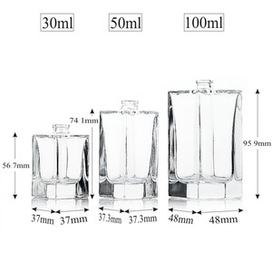 Botella de Vidrio Cuadrada de Lujo para Perfume de 30ml 50ml 100ml Transparente Vacía con Fondo Grueso, Rociador de Crimpado y Tapa de Madera Negra - Product Image 4