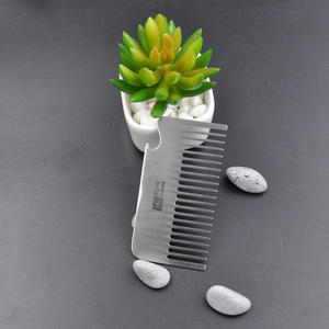 Holesale-peine profesional de acero inoxidable para peluquería, peine portátil de bolsillo con tarjeta de metal, 2022 - Product Image 1