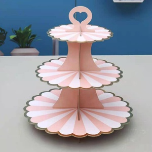 Soporte de 3 Niveles para Cupcakes y Postres, Personalizable para Bodas y Fiestas - Product Image 1