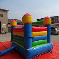 Château gonflable combiné avec toboggan et piscine à balles pour garçons et filles, idéal pour les fêtes d'anniversaire et la décoration d'événements
