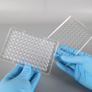 จานเพาะเลี้ยงเซลล์ 96 หลุม ยี่ห้อ Yongyue Medical แบบก้นแบน ทำจากวัสดุ PP สำหรับใช้ในห้องปฏิบัติการ - Product Image 1