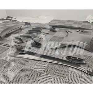 Rejillas de Ventilación de Fibra de Carbono Seca Estilo Amans para el Guardabarros Trasero de Lotus Emira - Product Image 4