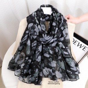 Bufanda Larga de Rayón Estilo Rústico Bali, Suave, con Estampado Floral, para Todas las Estaciones, para Mamás, Mujeres de Mediana Edad y Mayores, Protector de Cuello, Chal de Viaje con Protección Solar - Product Image 3