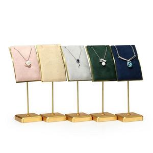 JINSKY personnalisé de haute qualité fait à la main élégant en cuir suédé bijoux collier affichage support en métal présentoir à bijoux - Product Image 5