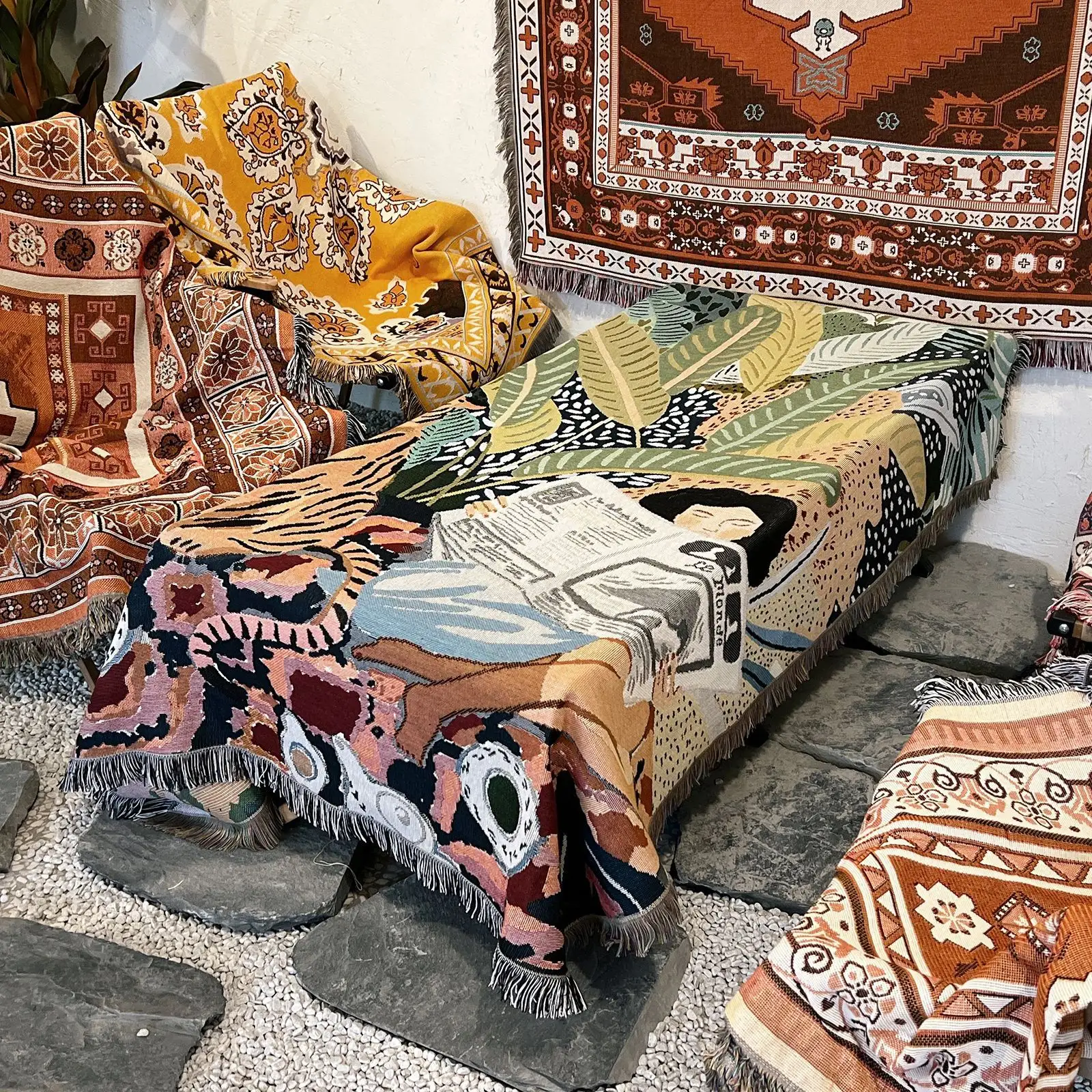 MU Wholesale custom jacquard woven blanket woven throw blanket bohemian woven blanket tapestry for room decoration