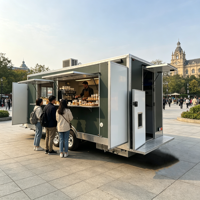 Remorque alimentaire peinte sur mesure avec deux grandes fenêtres coulissantes en verre pour le commerce de vente de jus et de smoothies