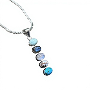 Pendentif multi-pierres en larimar, labradorite, pierre de lune arc-en-ciel et turquoise, plaqué argent/or, bijoux de fiançailles - Product Image 1