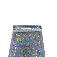 Nouveaux sacs d'expédition en polybulle écologiques et durables avec finition métallique holographique, couleur et taille personnalisées