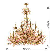 Lustre en céramique à motif floral rose de style campagnard français, luminaire suspendu vintage en laiton massif pour la décoration d'hôtel