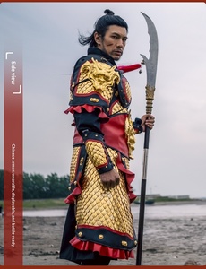 Daming Echo Ensemble complet d'armure chinoise à écailles de dragon, incluant casque, vêtements, accessoires de cinéma et de télévision, et kits de performance unisexes (gilet et short) ODM - Product Image 4