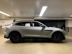 Kit carrosserie en fibre de carbone pour Aston Martin DBX 707 : pare-chocs avant et arrière, jupes latérales, diffuseur, capot. - Product Image 4