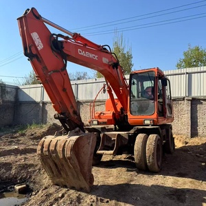 Excavadora de Ruedas Daewoo con Cucharón de Excavación, Equipo de Construcción Usado - Product Image 1