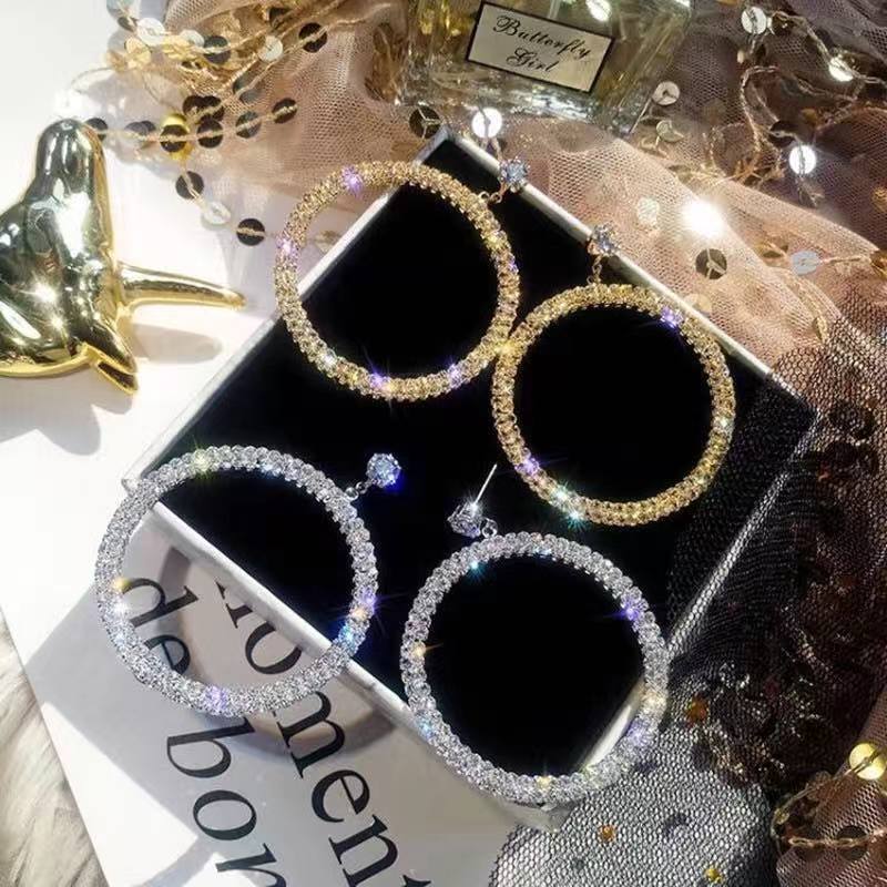 Orecchini A Goccia Lunghi 7,5 Cm Con Cristalli Swarovski Neri | Metallo Tono Nero | Chiusura A Pressione