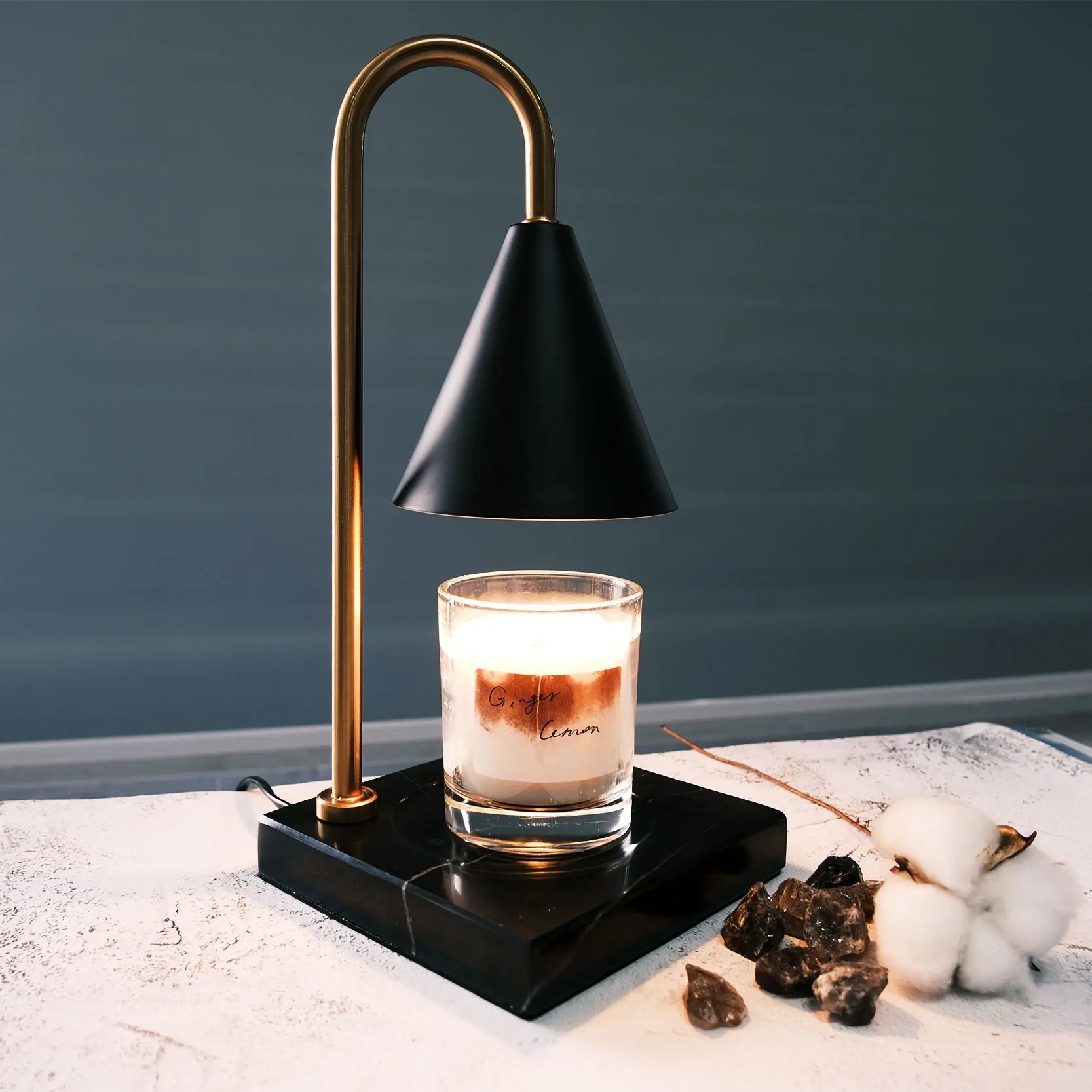 Splendid Quality Luxury Fashionable Metal Electric Scented Wax Candle Warmer Lamp