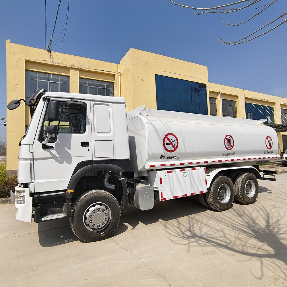 Sinotruk Howo 6x4 8x4 30000 литров топливная Автоцистерна для продажи