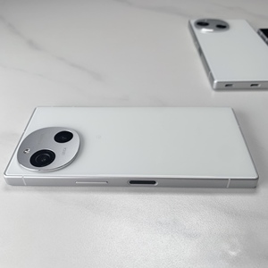 Smartphone AQUO 5G Écran AMOLED Appareil photo Leica Capteur d'empreintes digitales Couleur blanche - Product Image 3