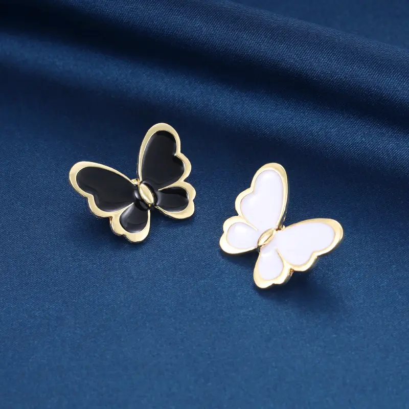 Broche de vêtements en forme de petit papillon en forme de goutte d'huile-Épinglette d'insecte à la mode pour un accessoire animal simple et élégant