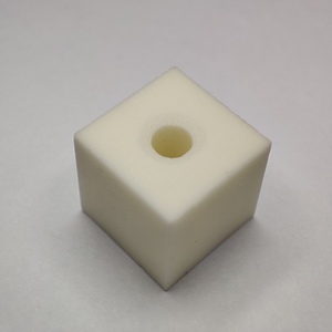 Bloque de cerámica de alúmina de alta calidad personalizado Industrial Al2o3 ladrillo de cubo de cerámica - Product Image 6