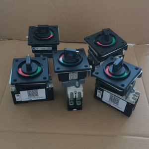 Interruptor de alimentación del gabinete del robot FANUC MATE 2P 220V con función de seguridad para apagado - Product Image 2